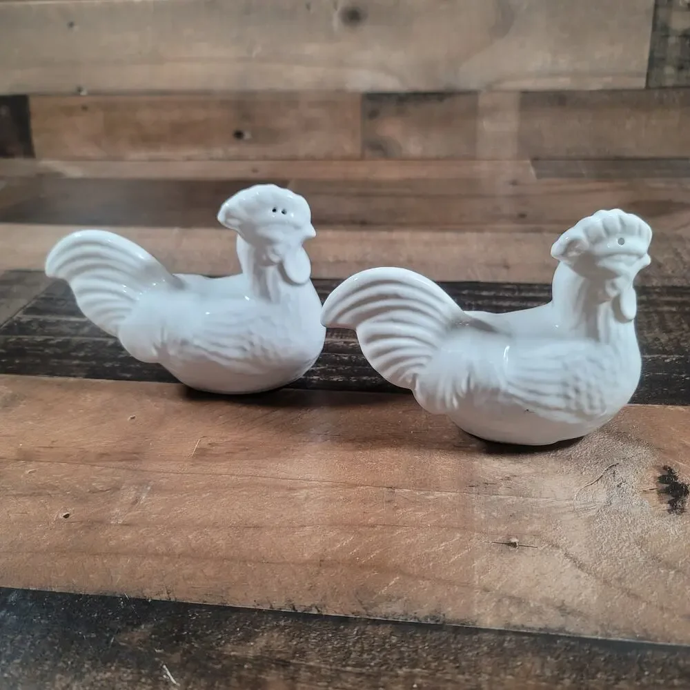 Chicken Salt and Pepper shakers